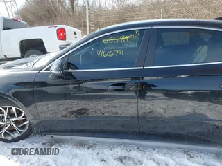 2020 Hyundai Sonata SEL z VIN 5NPEL4JAXLH055817, wystawiony jako IAAI lot #41606781 z przebiegiem 88 000 mil mil oraz . Historia ofert i sprzedaży dostępna na DreamBid. Obrazek 14.