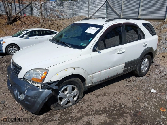 2008 Kia Sorento EX with VIN KNDJC736685800952, listed as a IAAI auction lot 41940679 with 134,403 mi miles. Bid and sale history available at carsss.com. Image 16.