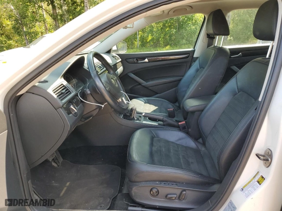 2014 Volkswagen Passat SEL Premium with VIN 1VWCS7A36EC062465, listed as a Copart auction lot 66998344 with 210,744 mi miles and Salvage Title. Bid and sale history available at carsss.com. Image 7.