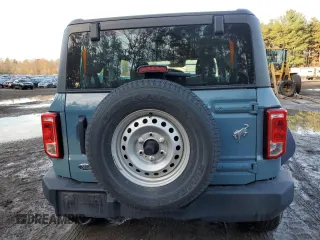 2022 Ford Bronco z VIN 1FMDE5AH6NLB71051, wystawiony jako Copart lot #77580794 z przebiegiem 20 904 mil mil oraz Szkoda całkowita • Salvage title. Historia ofert i sprzedaży dostępna na DreamBid. Obrazek 6.