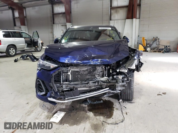 2021 Audi Q3 S line Premium with VIN WA1DECF30M1013931, listed as a Copart auction lot 40988023 with Not Provided miles. Bid and sale history available at carsss.com. Image 5.