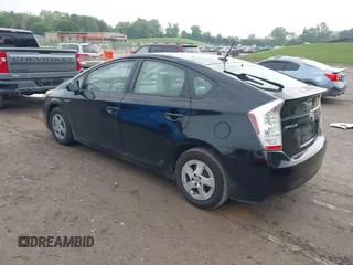 2010 Toyota Prius II with VIN JTDKN3DU0A5111063, listed as a IAAI auction lot 42098067 with 268,707 mi miles. Bid and sale history available at carsss.com. Image 3.