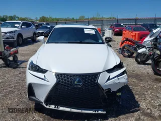 2019 Lexus IS 300 z VIN JTHBA1D26K5093781, wystawiony jako IAAI lot #42068699 z przebiegiem 91 038 mil mil oraz . Historia ofert i sprzedaży dostępna na DreamBid. Obrazek 12.