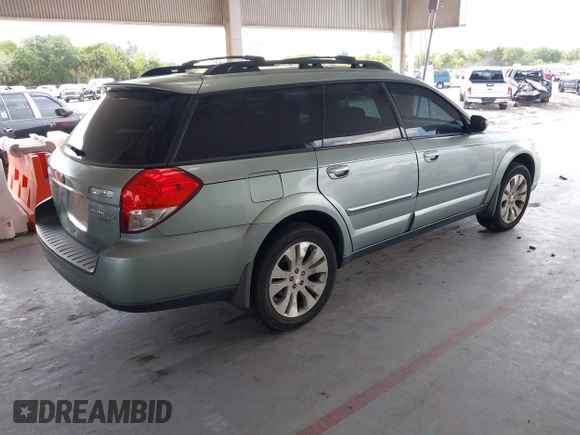 2009 Subaru Outback Ltd with VIN 4S4BP66C797316617, listed as a IAAI auction lot 42116772 with 168,117 mi miles. Bid and sale history available at carsss.com. Image 4.