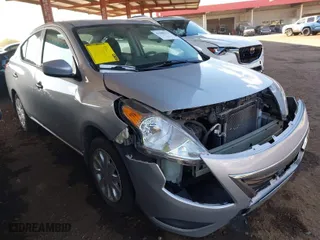2016 Nissan Versa SV with VIN 3N1CN7AP1GL839352, listed as a IAAI auction lot 41448173 with NaN miles. Bid and sale history available at carsss.com. Image 1.
