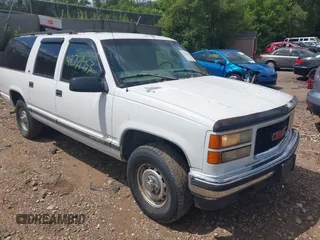 1997 GMC Suburban with VIN 3GKFK16R1VG518139, listed as a IAAI auction lot 42759453 with 184,935 mi miles and . Bid and sale history available at DreamBid. Image 1.