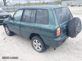 1999 Toyota RAV4 with VIN JT3GP10V0X7063505, listed as a IAAI auction lot 42052090 with 197,101 mi miles. Bid and sale history available at carsss.com. Image 3.