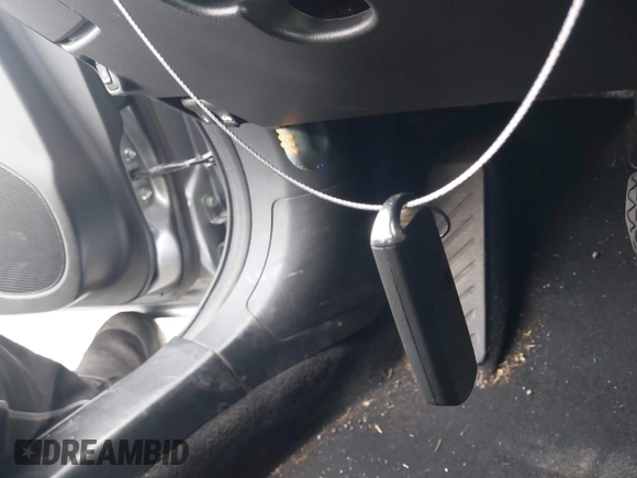 2014 Mazda 6 i Touring with VIN JM1GJ1V64E1147549, listed as a IAAI auction lot 42041025 with 124,400 mi miles and . Bid and sale history available at DreamBid. Image 11.