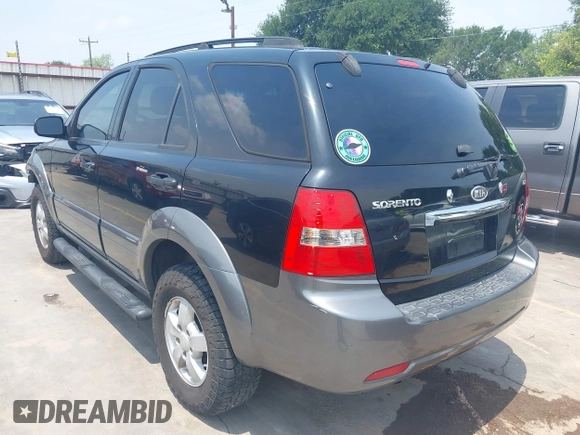 2008 Kia Sorento EX z VIN KNDJD736485797126, wystawiony jako IAAI lot #42253311 z przebiegiem 226 018 mil mil oraz . Historia ofert i sprzedaży dostępna na DreamBid. Obrazek 3.