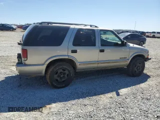 2004 Chevrolet Blazer LS z VIN 1GNDT13X54K166622, wystawiony jako Copart lot #50248605 z przebiegiem 198 301 mil mil oraz Szkoda całkowita • Salvage title. Historia ofert i sprzedaży dostępna na DreamBid. Obrazek 3.