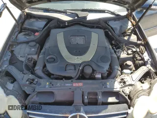 2008 Mercedes-Benz CLK 550 z VIN WDBTJ72H48F253982, wystawiony jako Copart lot #49820905 z przebiegiem 176 513 mil mil oraz Szkody całkowita. Historia ofert i sprzedaży dostępna na DreamBid. Obrazek 13.
