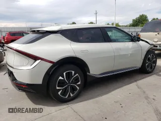 2024 Kia EV6 Light Long Range with VIN KNDC3DLC8R5620922, listed as a Copart auction lot 68384794 with 418 mi miles and Salvage Title. Bid and sale history available at carsss.com. Image 3.