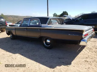 1964 Mercury Monterey z VIN 4W42Y542244, wystawiony jako Copart lot #49293765 z przebiegiem 61 674 mil mil oraz Szkody całkowita. Historia ofert i sprzedaży dostępna na DreamBid. Obrazek 2.