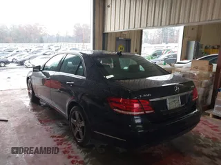2016 Mercedes-Benz E-Class E 350 Luxury with VIN WDDHF8JB4GB178501, listed as a IAAI auction lot 41043310 with 126,903 mi miles. Bid and sale history available at carsss.com. Image 3.