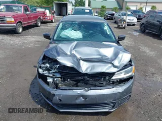 2013 Volkswagen Jetta S with VIN 3VW2K7AJ5DM285488, listed as a IAAI auction lot 42521944 with 132,655 mi miles and . Bid and sale history available at DreamBid. Image 13.
