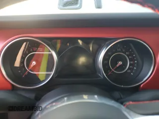 2022 Jeep Gladiator Rubicon z VIN 1C6JJTBG3NL174980, wystawiony jako Copart lot #85774884 z przebiegiem Nie podano mil oraz Nie do naprawy • Non repairable. Historia ofert i sprzedaży dostępna na DreamBid. Obrazek 9.