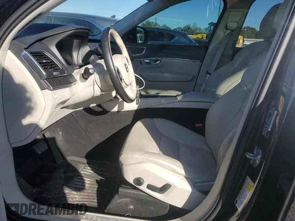 2020 Volvo XC90 Momentum with VIN YV4102CK2L1592753, listed as a Copart auction lot 80483624 with 144,922 mi miles and Salvage Title. Bid and sale history available at carsss.com. Image 7.