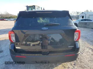 2021 Ford Police Interceptor Utility z VIN 1FM5K8AB2MGC00272, wystawiony jako Copart lot #81957073 z przebiegiem Nie podano mil oraz Szkoda całkowita • Salvage title. Historia ofert i sprzedaży dostępna na DreamBid. Obrazek 6.