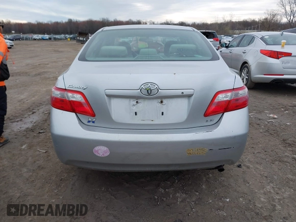 2009 Toyota Camry z VIN 4T1BE46K29U389669, wystawiony jako IAAI lot #41953360 z przebiegiem 176 136 mil mil oraz . Historia ofert i sprzedaży dostępna na DreamBid. Obrazek 16.