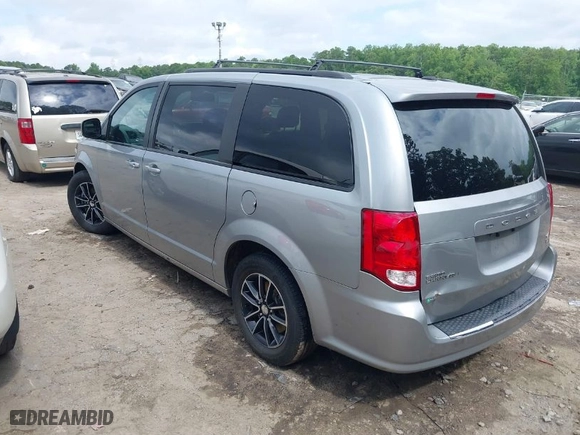 2018 Dodge Grand Caravan GT with VIN 2C4RDGEG5JR282136, listed as a IAAI auction lot 39792112 with 171,494 mi miles. Bid and sale history available at carsss.com. Image 3.