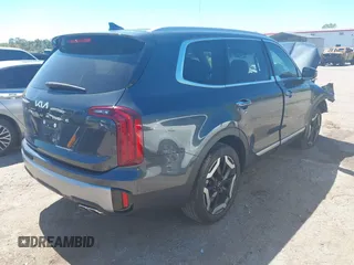 2024 Kia Telluride S with VIN 5XYP64GC4RG413972, listed as a IAAI auction lot 41815853 with 10,500 mi miles and . Bid and sale history available at carsss.com. Image 4.