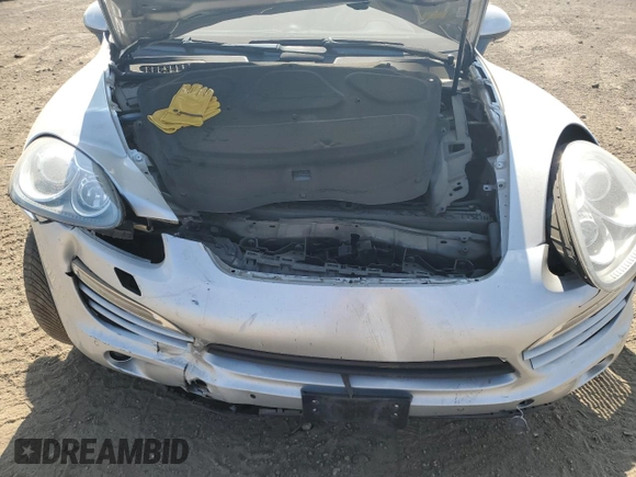 2013 Porsche Cayenne Diesel z VIN WP1AF2A21DLA22980, wystawiony jako Copart lot #56682965 z przebiegiem 265 633 mil mil oraz Szkoda całkowita • Salvage title. Historia ofert i sprzedaży dostępna na DreamBid. Obrazek 11.