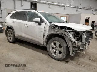 2020 Toyota RAV4 XLE with VIN 2T3P1RFV3LC131752, listed as a Copart auction lot 47188525 with 166,586 mi miles and Salvage Title. Bid and sale history available at DreamBid. Image 4.