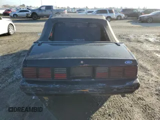 1986 Ford Mustang with VIN 1FABP27M7GF296902, listed as a Copart auction lot 85338134 with 31,829 mi miles and Clean title. Bid and sale history available at DreamBid. Image 6.