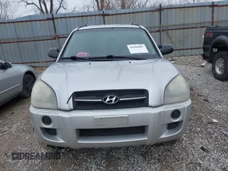 2006 Hyundai Tucson GL with VIN KM8JM12B56U480904, listed as a IAAI auction lot 41844087 with 216,322 mi miles. Bid and sale history available at carsss.com. Image 11.