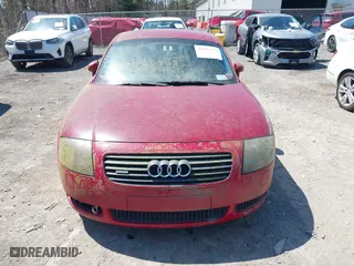 2001 Audi TT with VIN TRUWT28N611002740, listed as a IAAI auction lot 42083773 with 125,418 mi miles. Bid and sale history available at carsss.com. Image 6.