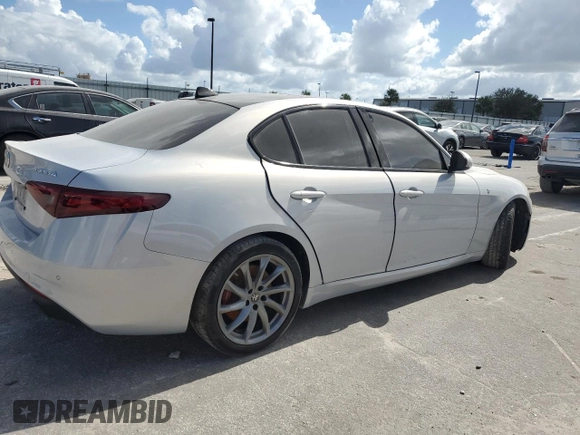2022 Alfa Romeo Giulia Ti with VIN ZARFAMBN4N7664653, listed as a Copart auction lot 76199504 with 40,794 mi miles and Salvage Title. Bid and sale history available at carsss.com. Image 3.