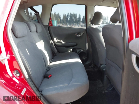 2010 Honda Fit with VIN JHMGE8H29AC008147, listed as a IAAI auction lot 42111220 with 267,843 mi miles. Bid and sale history available at carsss.com. Image 8.