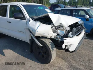 2015 Toyota Tacoma with VIN 3TMLU4EN5FM182720, listed as a IAAI auction lot 42555728 with 183,081 mi miles and . Bid and sale history available at DreamBid. Image 6.