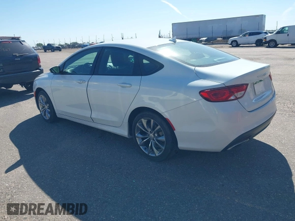 2015 Chrysler 200 S with VIN 1C3CCCBB4FN558485, listed as a IAAI auction lot 42637603 with Not provided miles and . Bid and sale history available at DreamBid. Image 3.