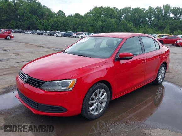 2011 Volkswagen Jetta SE with VIN 3VWDZ7AJ2BM399546, listed as a IAAI auction lot 42635268 with 195,565 mi miles and . Bid and sale history available at DreamBid. Image 2.