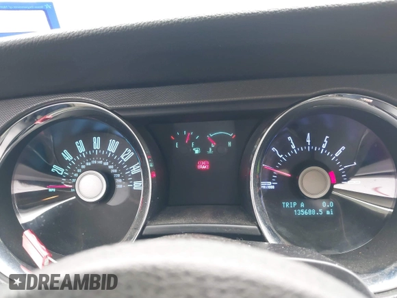 2011 Ford Mustang V6 with VIN 1ZVBP8AM2B5125492, listed as a IAAI auction lot 41565388 with 135,688 mi miles and . Bid and sale history available at carsss.com. Image 7.
