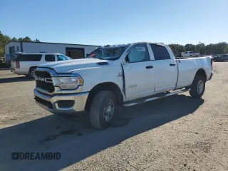 2020 Ram 2500 Tradesman z VIN 3C6UR5HL7LG239863, wystawiony jako Copart lot #80903234 z przebiegiem 148 482 mil mil oraz Szkoda całkowita • Salvage title. Historia ofert i sprzedaży dostępna na DreamBid. Obrazek 1.