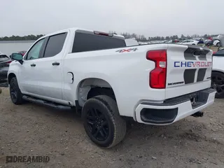 2021 Chevrolet Silverado 1500 Custom with VIN 1GCPYBEKXMZ292481, listed as a IAAI auction lot 41515067 with 70,230 mi miles. Bid and sale history available at carsss.com. Image 3.