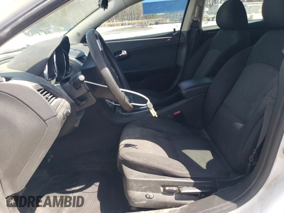 2012 Chevrolet Malibu 1LT with VIN 1G1ZC5E04CF328018, listed as a Copart auction lot 52429175 with 197,277 mi miles and Salvage Title. Bid and sale history available at DreamBid. Image 7.