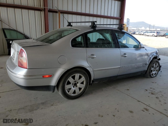 2003 Volkswagen Passat GLX with VIN WVWTH63BX3P381745, listed as a Copart auction lot 63975414 with 180,783 mi miles and Clean Title. Bid and sale history available at carsss.com. Image 3.