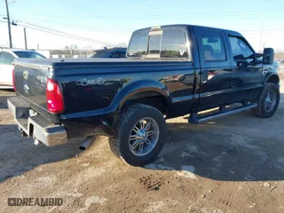 2008 Ford Super Duty F-250 SRW XL with VIN 1FTSW215X8EC51667, listed as a IAAI auction lot 41621850 with 231,325 mi miles. Bid and sale history available at carsss.com. Image 4.