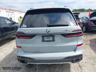 2024 BMW X7 xDrive40i with VIN 5UX23EM07R9T99861, listed as a IAAI auction lot 40400730 with 9,916 mi miles. Bid and sale history available at carsss.com. Image 16.