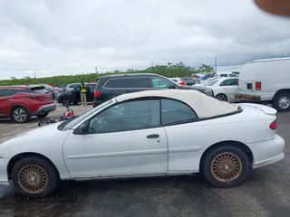 1998 Chevrolet Cavalier Z24 with VIN 4G1JF32T5WB900084, listed as a IAAI auction lot 40502402 with 0 mi miles. Bid and sale history available at carsss.com. Image 13.