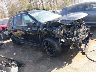 2017 Nissan Rogue SL z VIN 5N1AT2MV0HC814099, wystawiony jako IAAI lot #41800959 z przebiegiem Nie podano mil oraz . Historia ofert i sprzedaży dostępna na DreamBid. Obrazek 1.