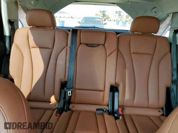 2024 Audi Q7 Premium Plus z VIN WA1LXBF74RD010118, wystawiony jako Copart lot #59724545 z przebiegiem 7 641 mil mil oraz Szkoda całkowita • Salvage title. Historia ofert i sprzedaży dostępna na DreamBid. Obrazek 10.