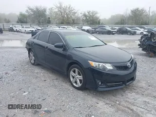 2014 Toyota Camry L with VIN 4T1BF1FK4EU309911, listed as a IAAI auction lot 41919036 with 109,633 mi miles. Bid and sale history available at carsss.com. Image 1.