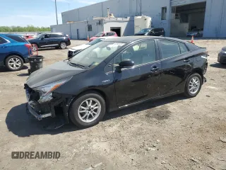 2017 Toyota Prius Two with VIN JTDKBRFU2H3038793, listed as a Copart auction lot 51953335 with 181,718 mi miles and Clean Title. Bid and sale history available at carsss.com. Image 1.