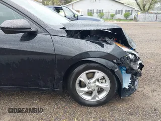 2023 Hyundai Elantra SE z VIN KMHLL4AG1PU547297, wystawiony jako IAAI lot #42080475 z przebiegiem 20 355 mil mil oraz . Historia ofert i sprzedaży dostępna na DreamBid. Obrazek 18.