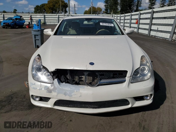 2009 Mercedes-Benz CLS-Class 5.5L with VIN WDDDJ72X09A146235, listed as a Copart auction lot 42791835 with 94,754 mi miles and Non Repairable. Bid and sale history available at carsss.com. Image 5.