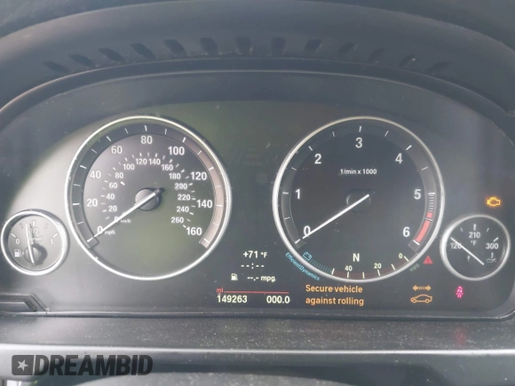 2014 BMW X5 xDrive35d with VIN 5UXKS4C56E0J93861, listed as a IAAI auction lot 41906775 with 149,263 mi miles. Bid and sale history available at carsss.com. Image 7.